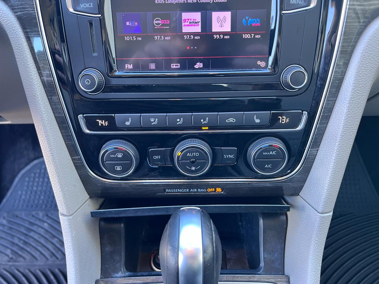 Volkswagen Passat SE 2018