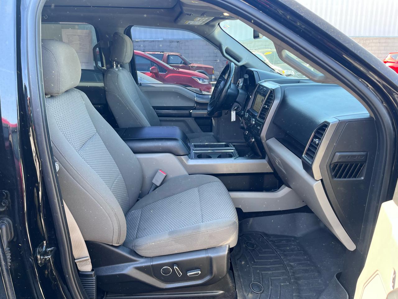 Ford F-150 XLT SuperCrew 6.5-ft. Bed 4WD 2017