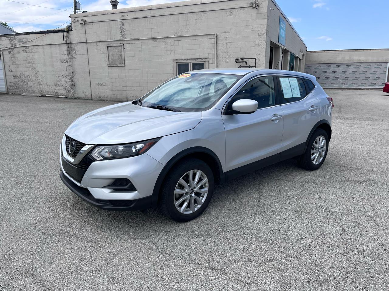 Nissan Rogue Sport S 2022