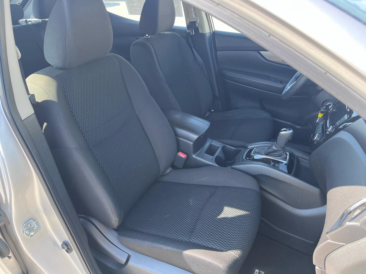 Nissan Rogue Sport S 2022