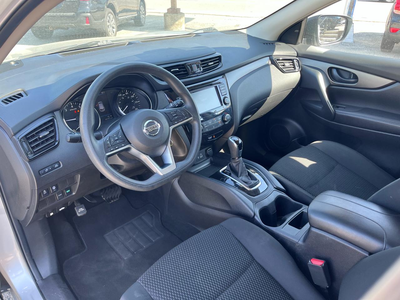 Nissan Rogue Sport S 2022