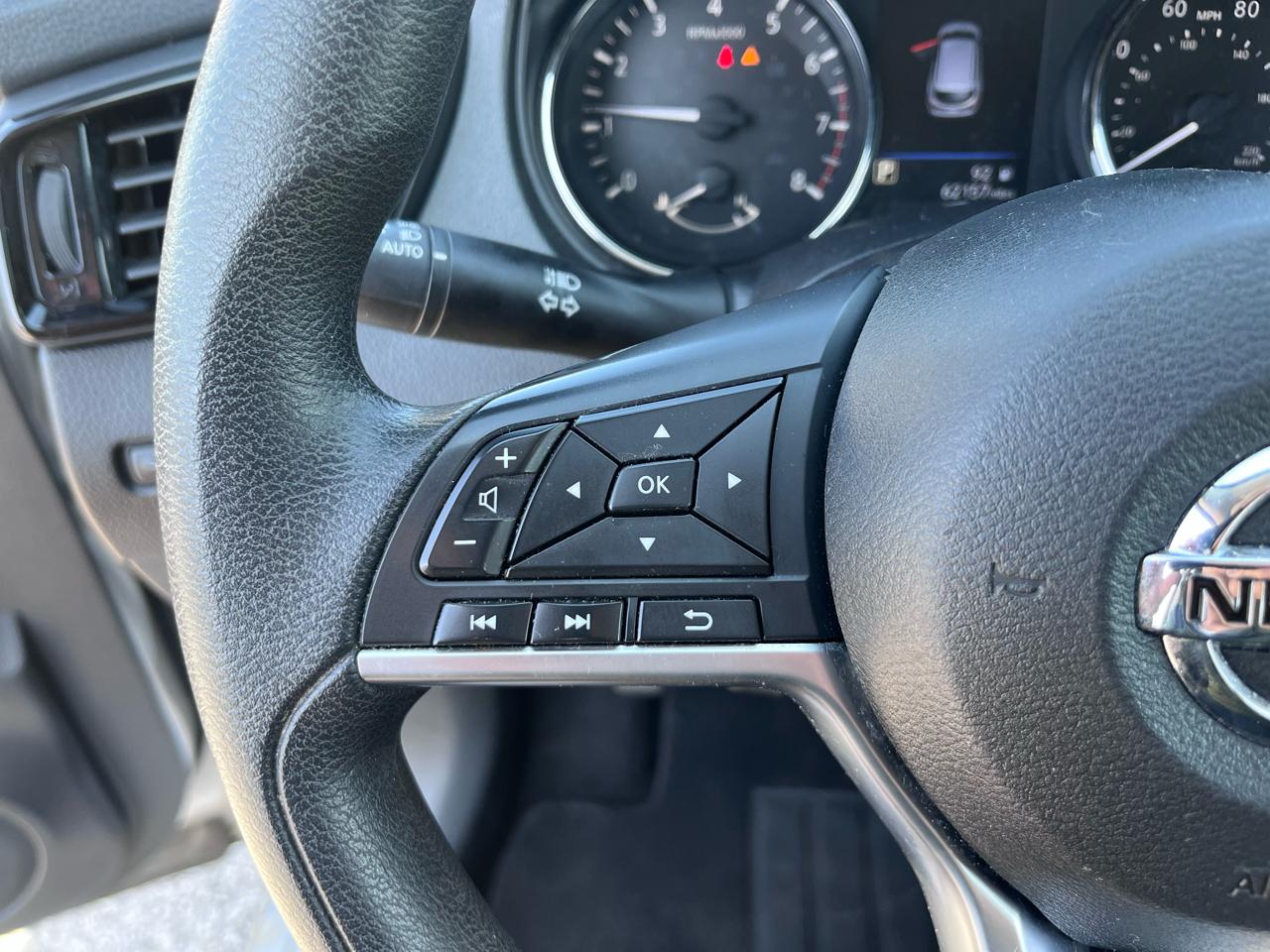 Nissan Rogue Sport S 2022