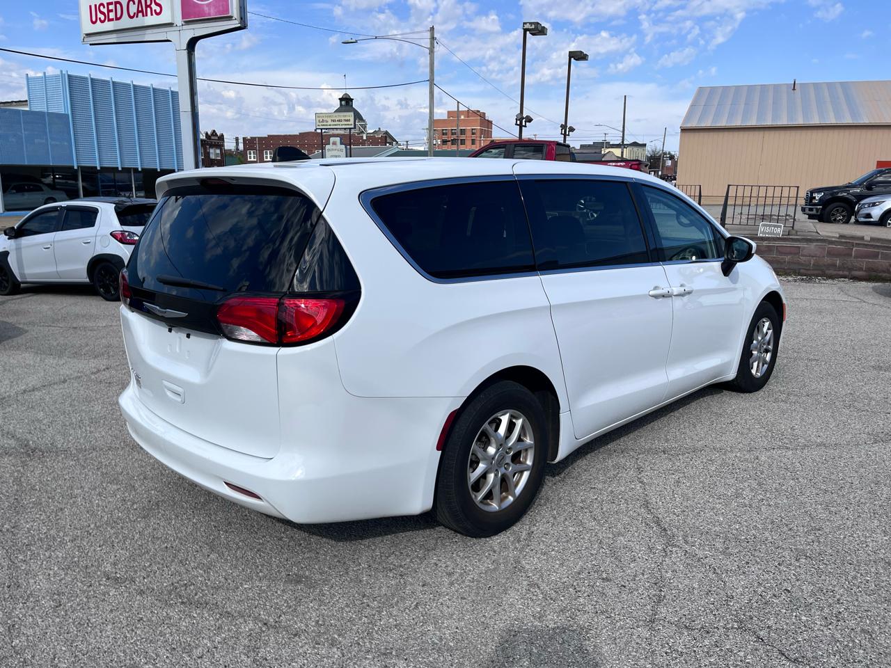 Chrysler Voyager LX 2023