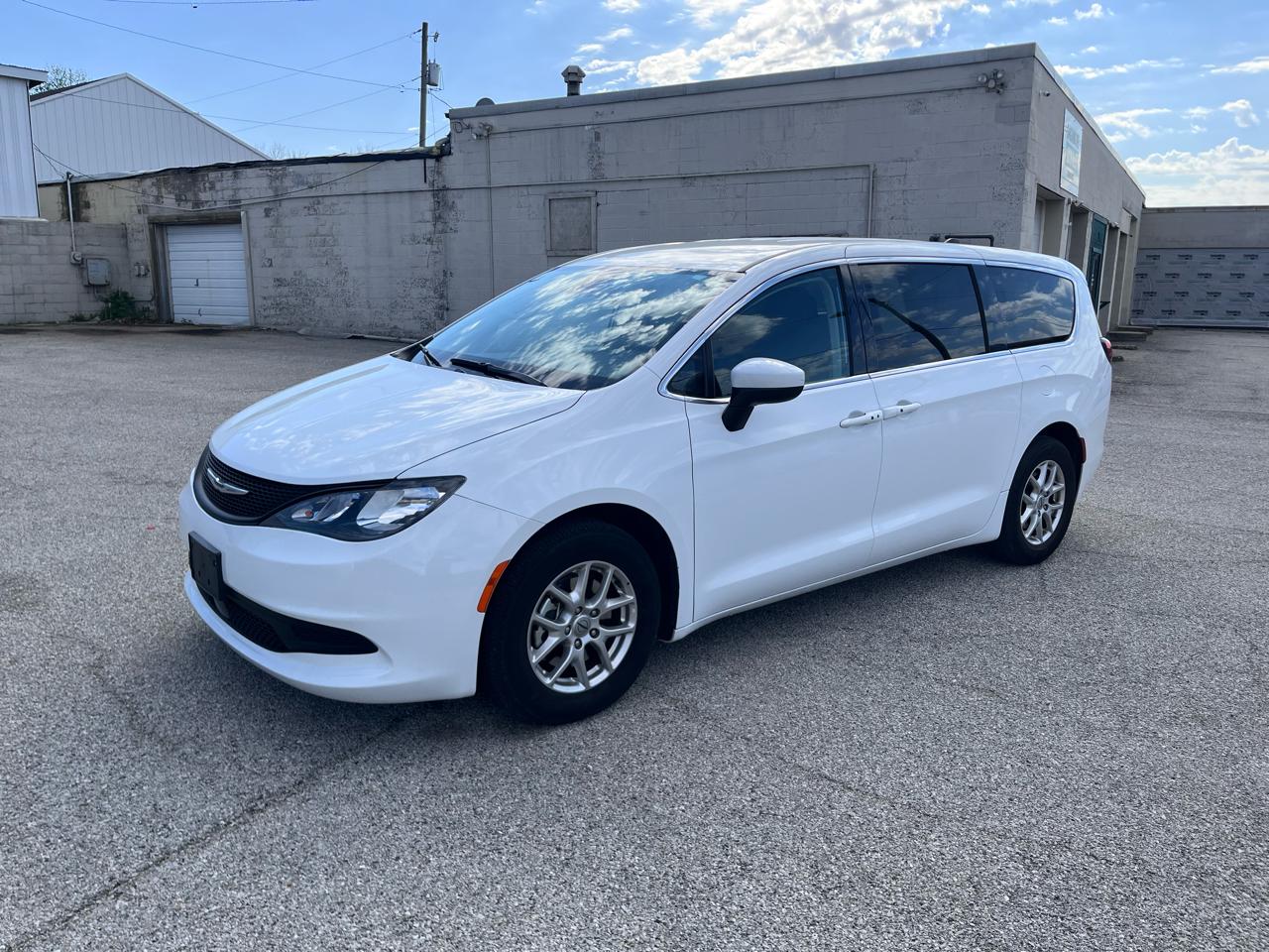 Chrysler Voyager LX 2023