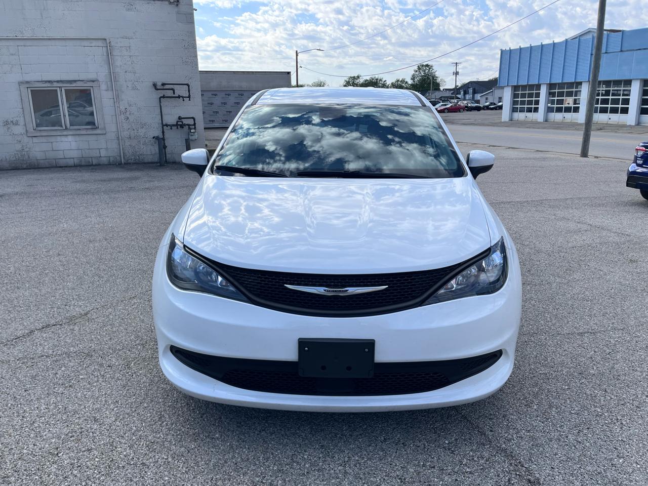 Chrysler Voyager LX 2023