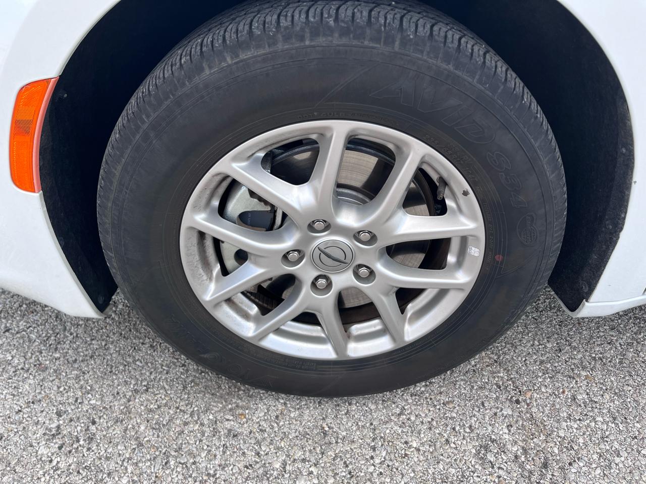 Chrysler Voyager LX 2023