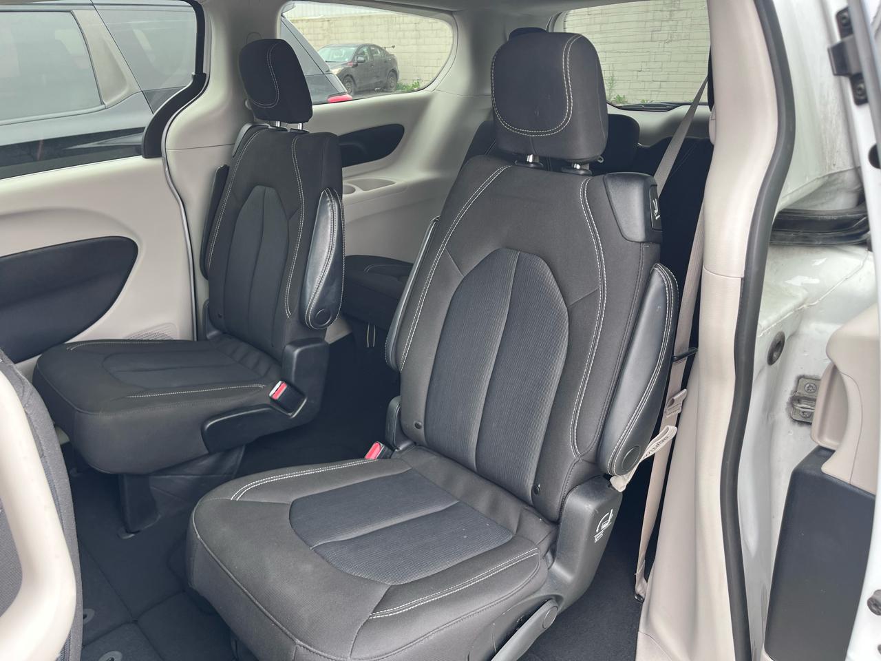 Chrysler Voyager LX 2023
