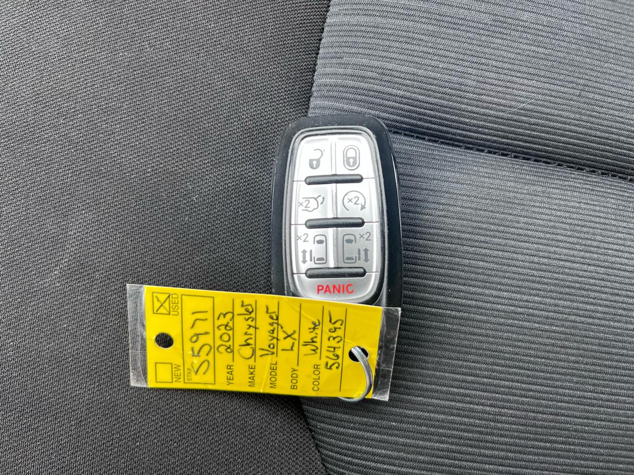 Chrysler Voyager LX 2023