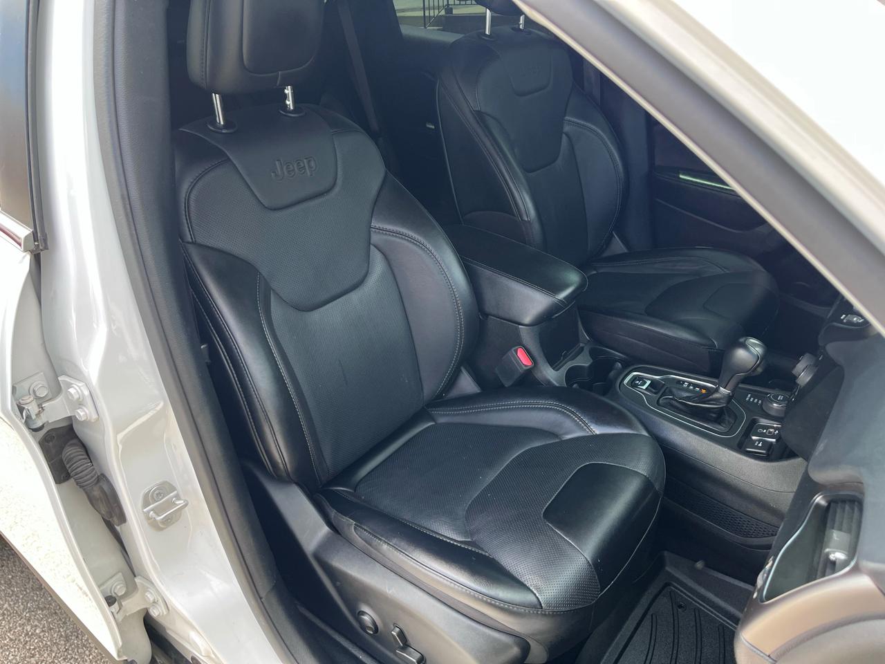 Jeep Cherokee Latitude Lux FWD 2022