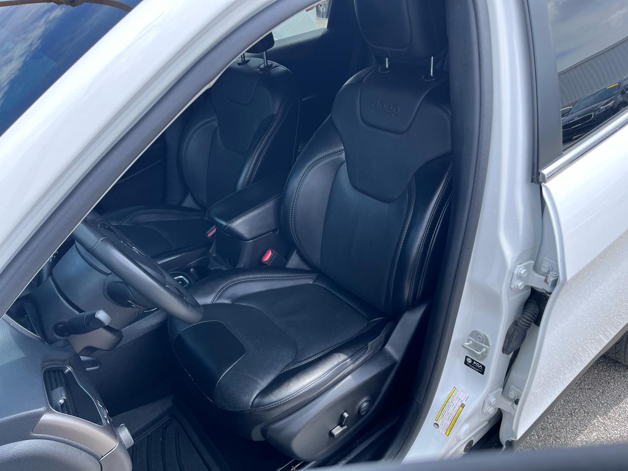 Jeep Cherokee Latitude Lux FWD 2022