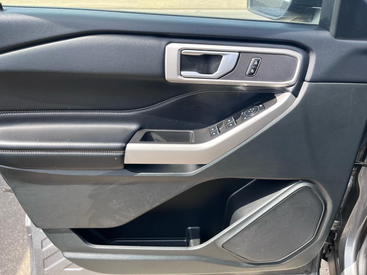 Ford Explorer XLT AWD 2024