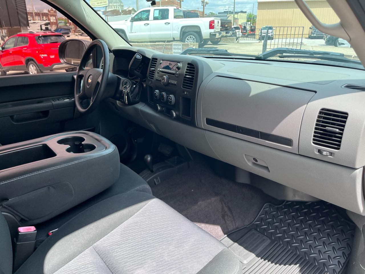 Chevrolet Silverado 1500 4dr Ext Cab 143.5" WB LS 2013
