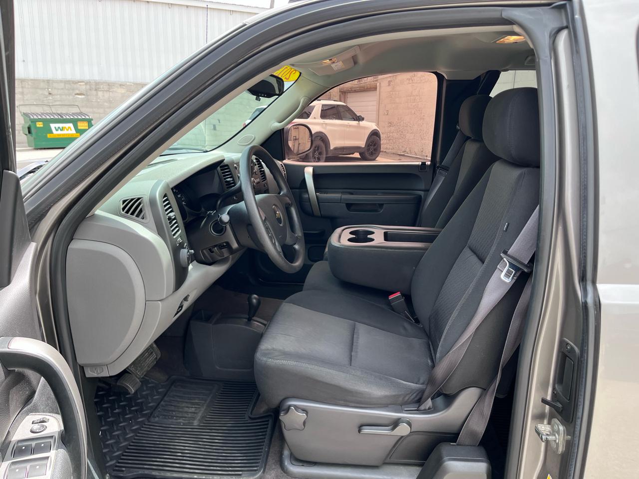 Chevrolet Silverado 1500 4dr Ext Cab 143.5" WB LS 2013