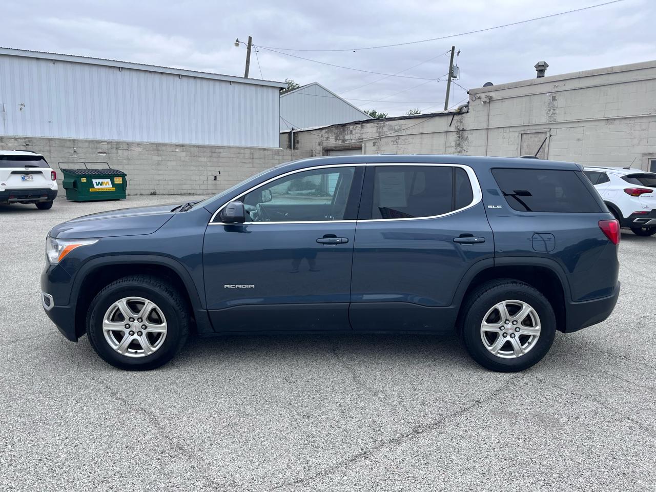 GMC Acadia SLE-1 AWD 2019