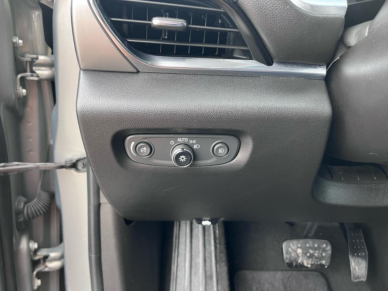 Chevrolet Traverse LT Cloth FWD 2018