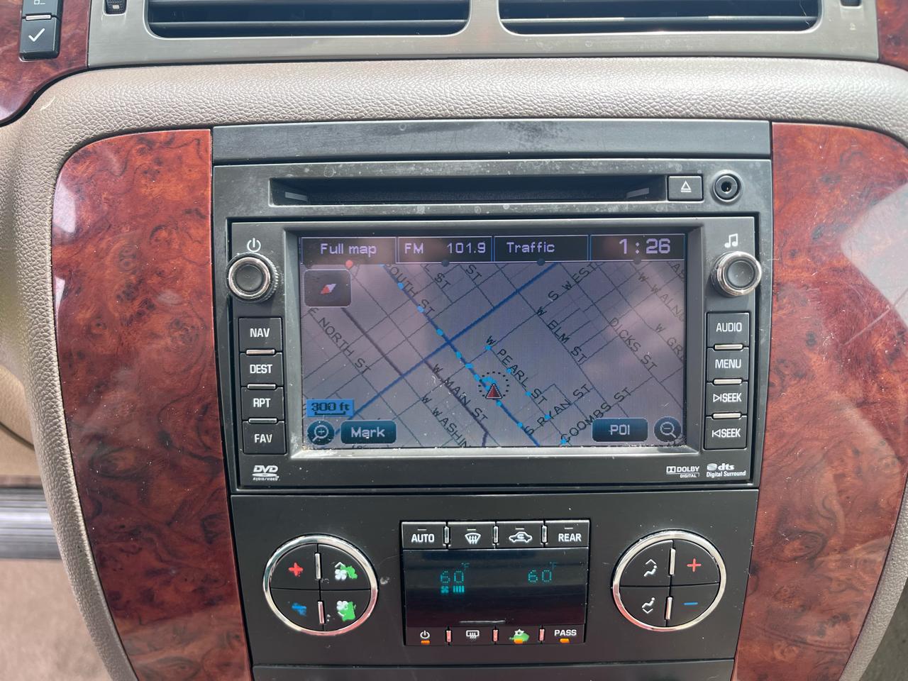 Chevrolet Suburban LTZ 1500 4WD 2011