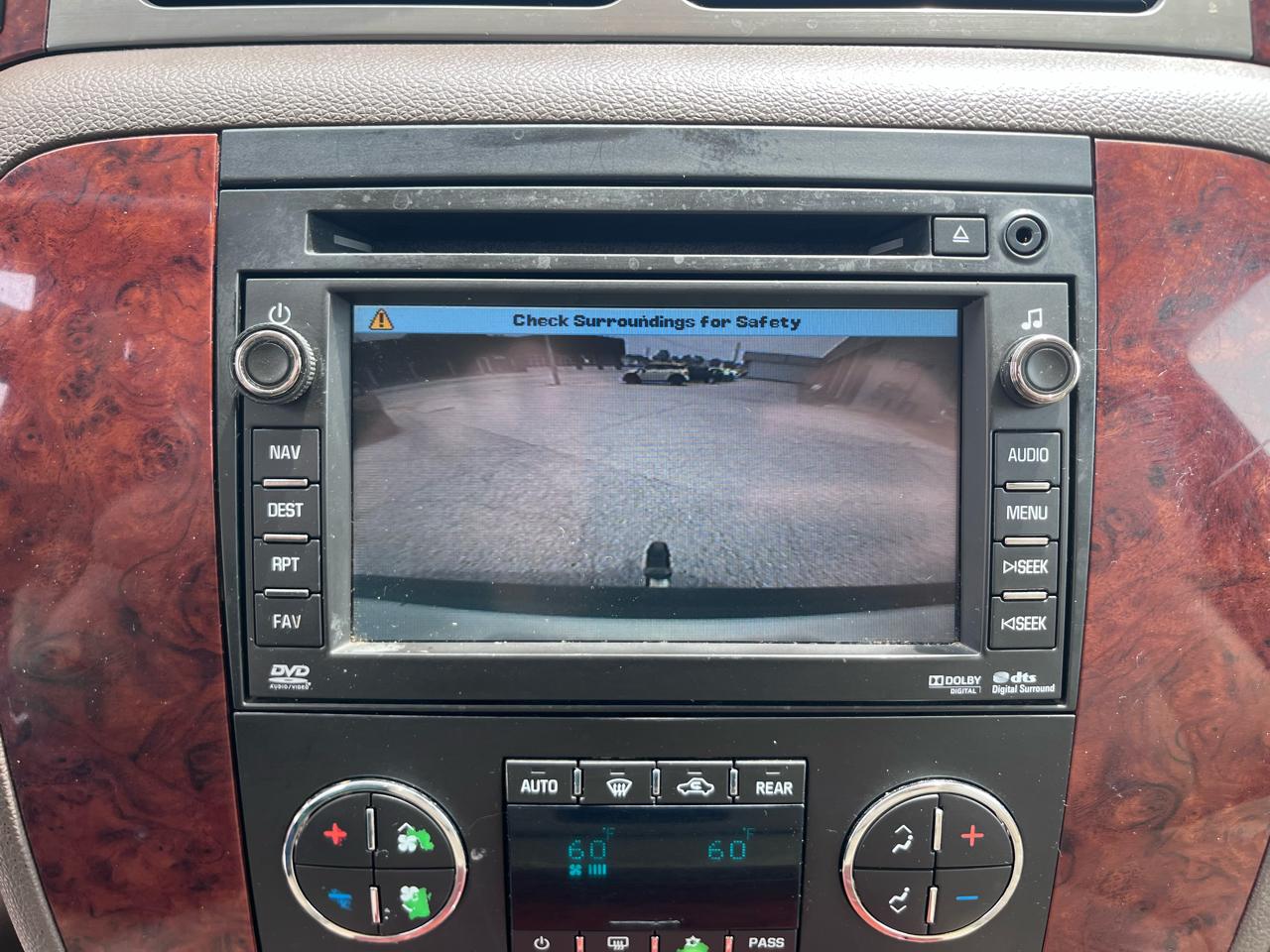 Chevrolet Suburban LTZ 1500 4WD 2011