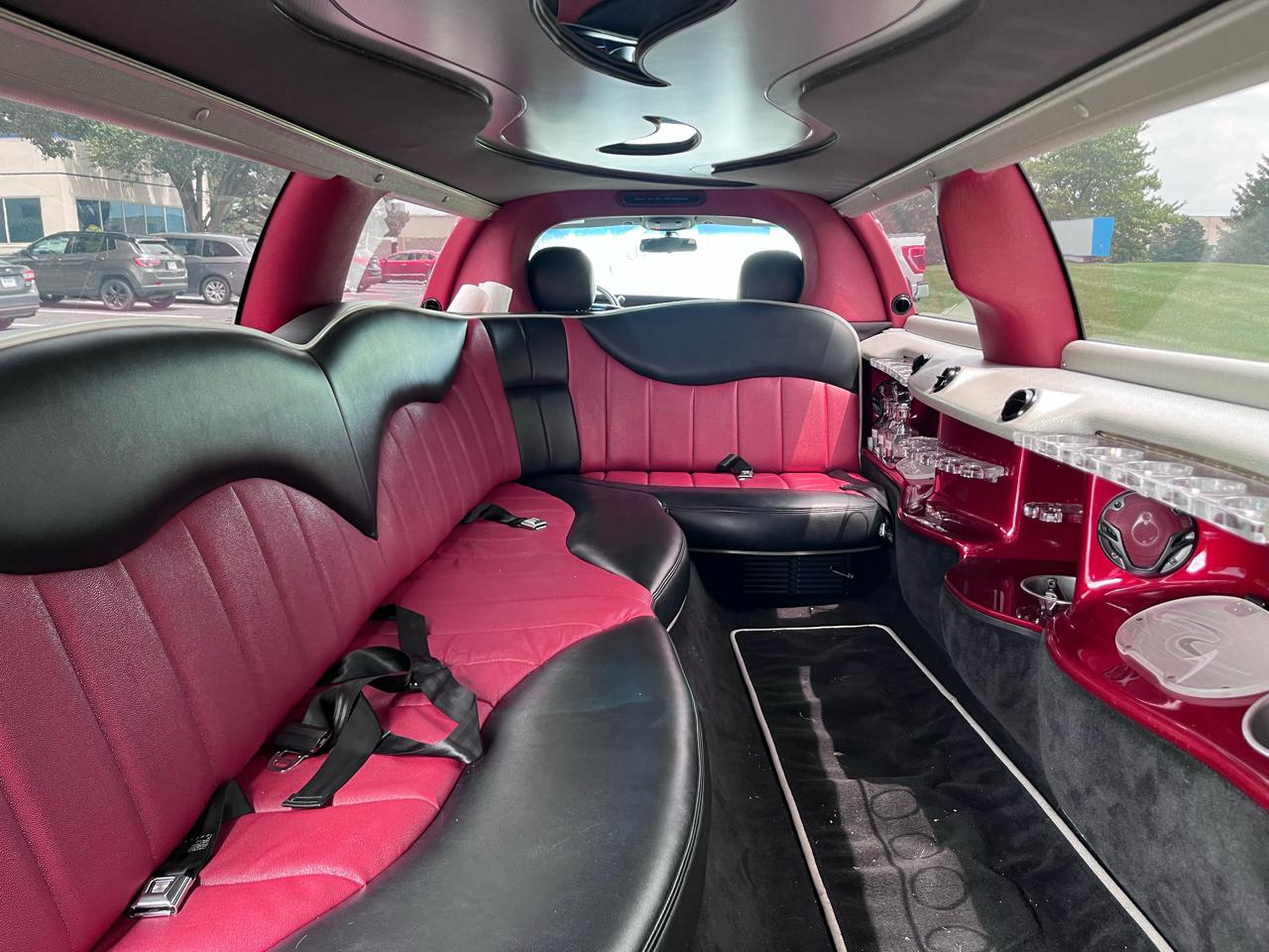 Lincoln Town Car Executive Limo 2008