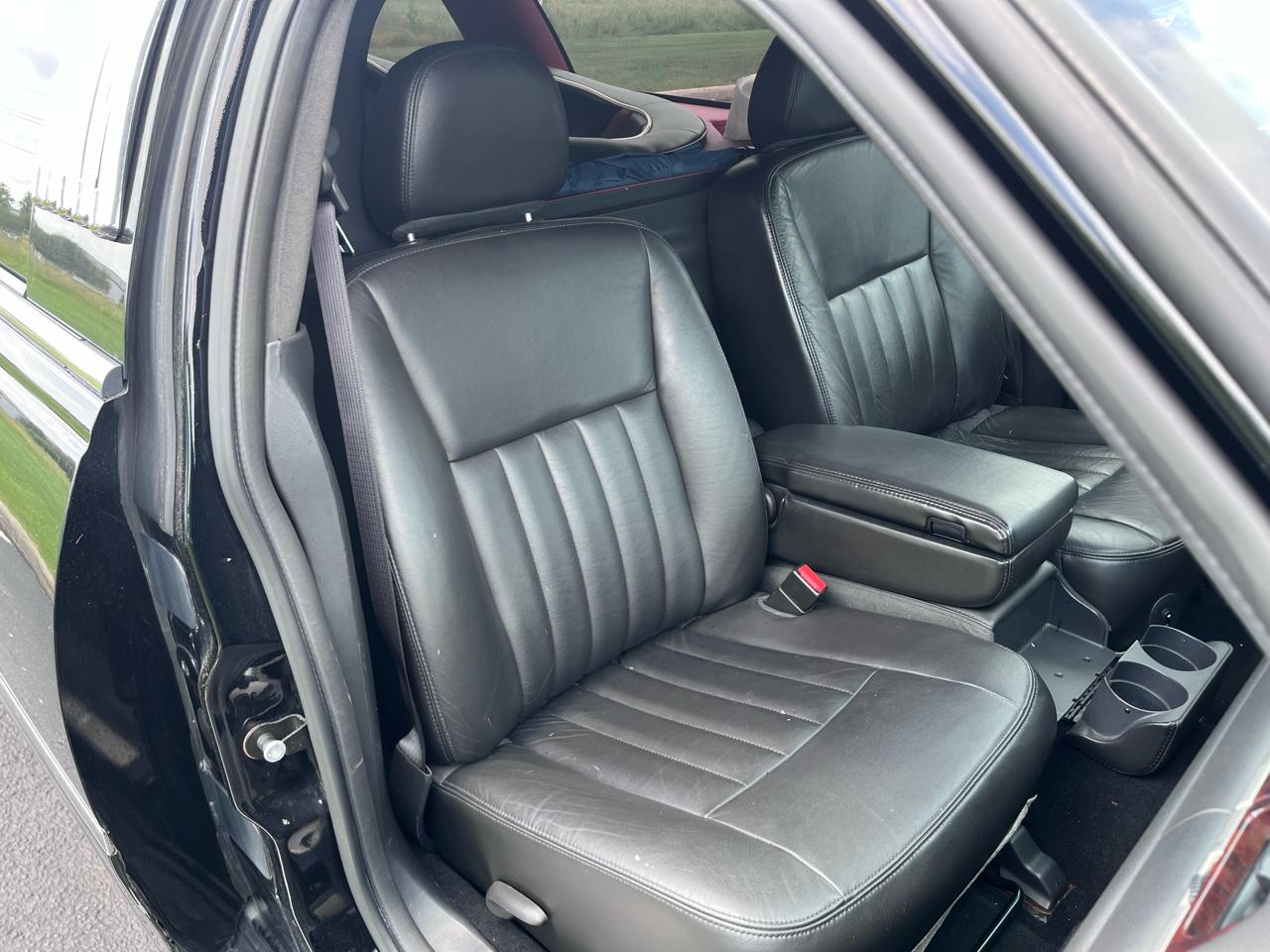 Lincoln Town Car Executive Limo 2008