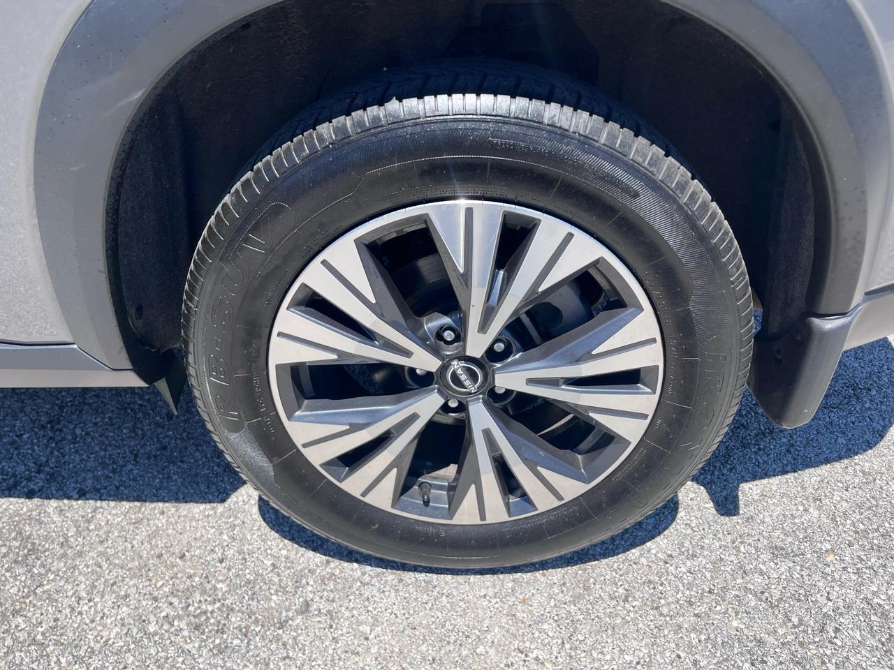 Nissan Rogue SV 2023
