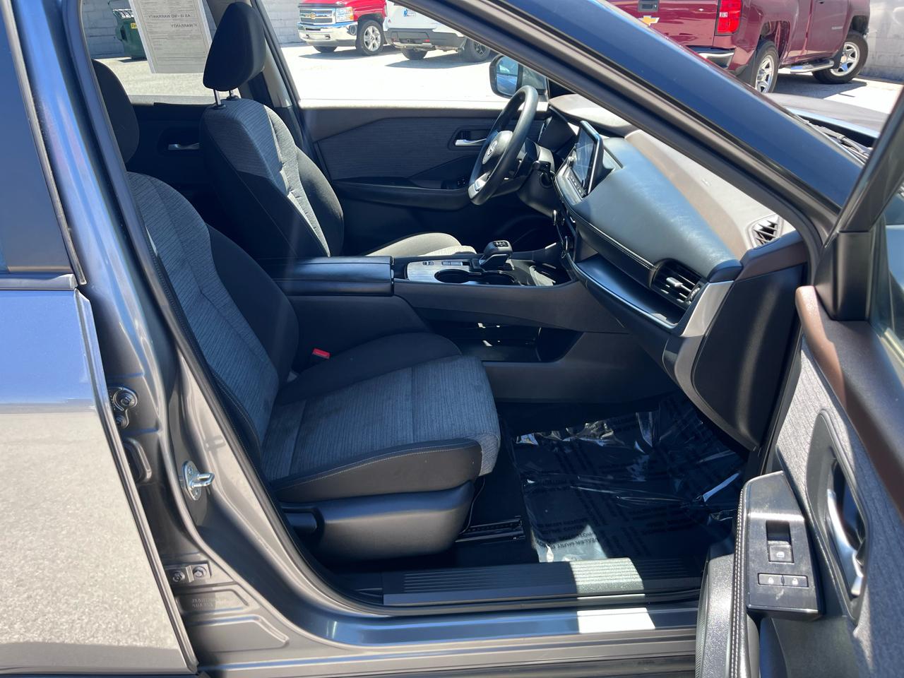 Nissan Rogue SV 2023