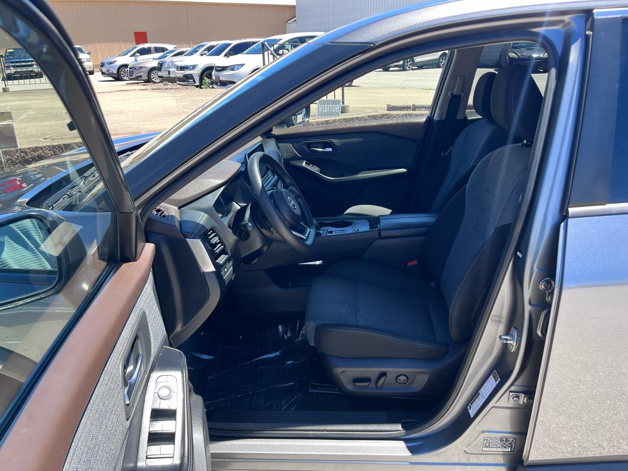 Nissan Rogue SV 2023