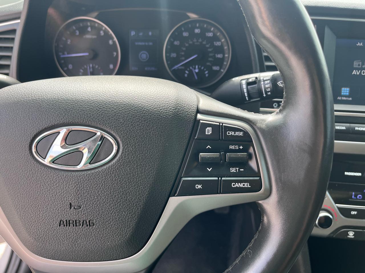 Hyundai Elantra Value Edition 6A 2017