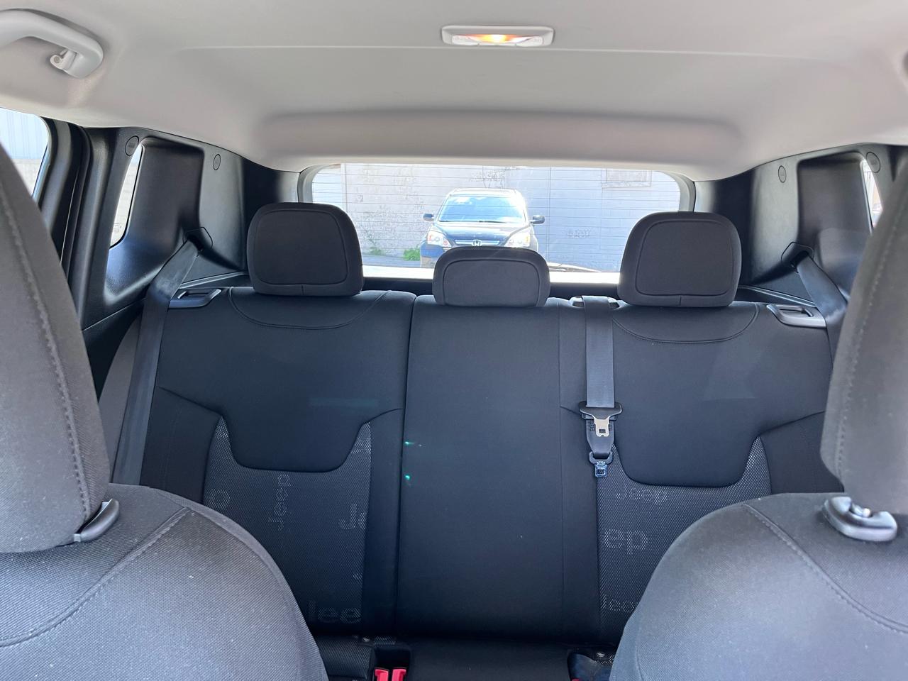 Jeep Renegade Latitude FWD 2015