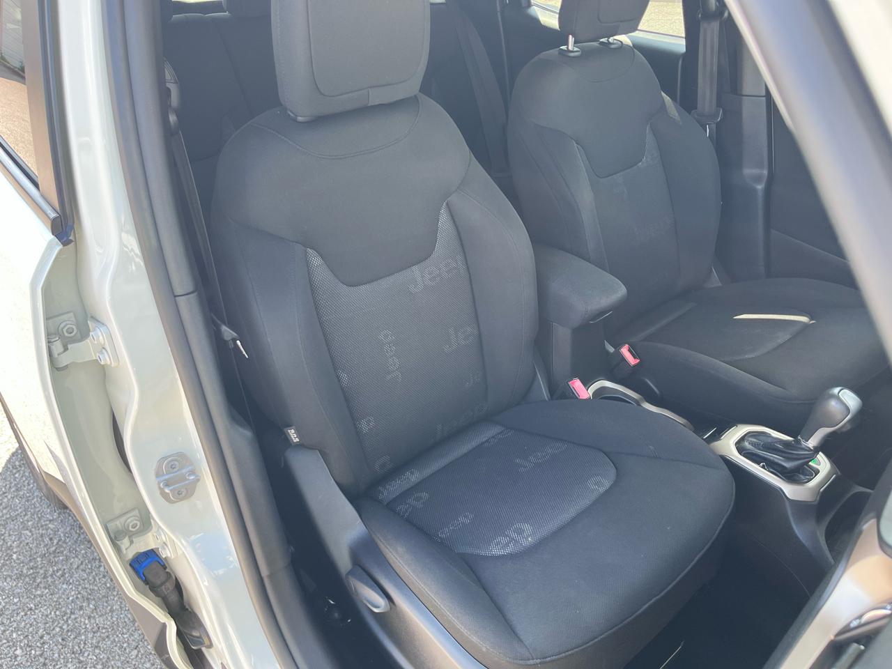 Jeep Renegade Latitude FWD 2015