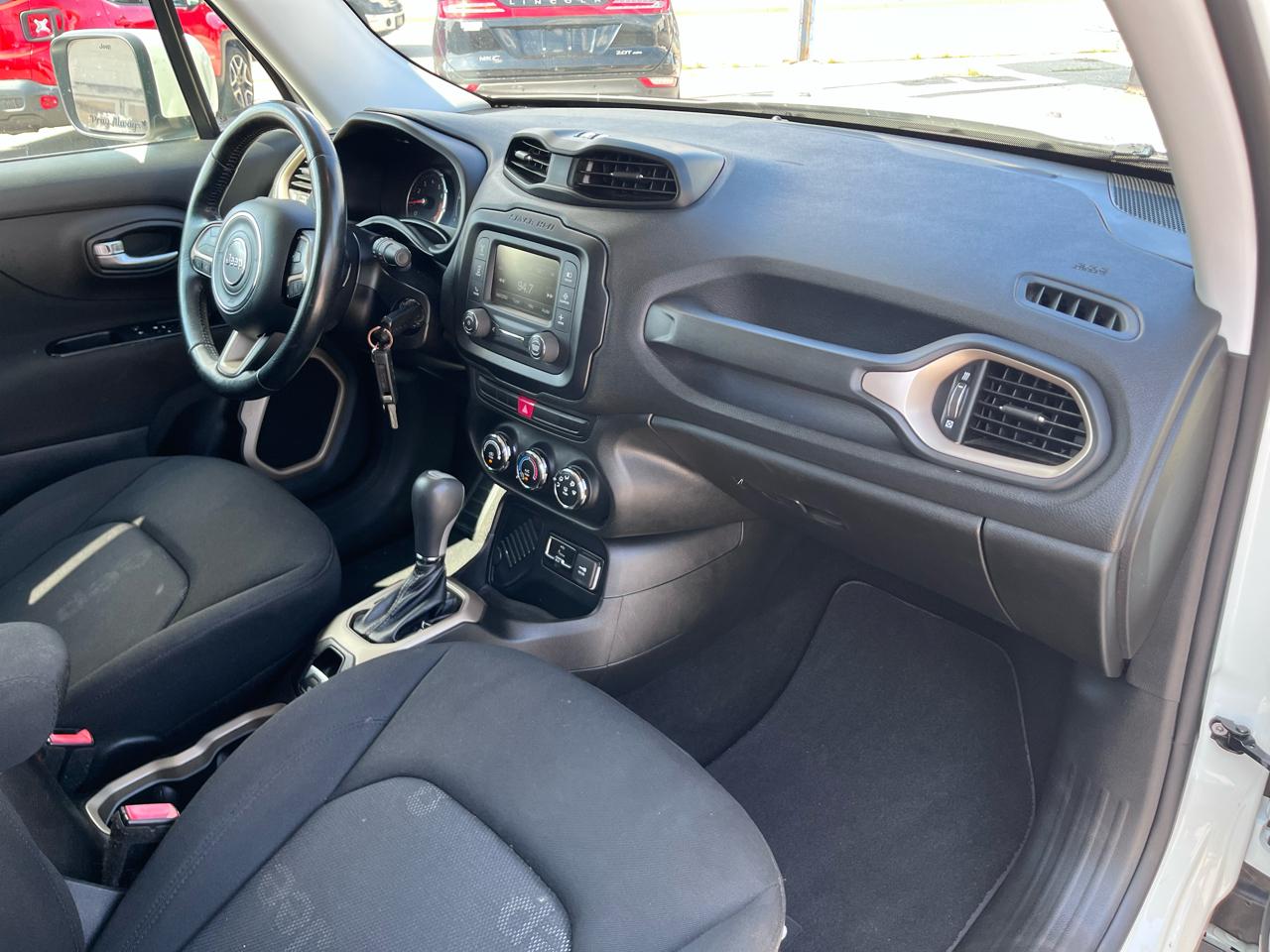 Jeep Renegade Latitude FWD 2015