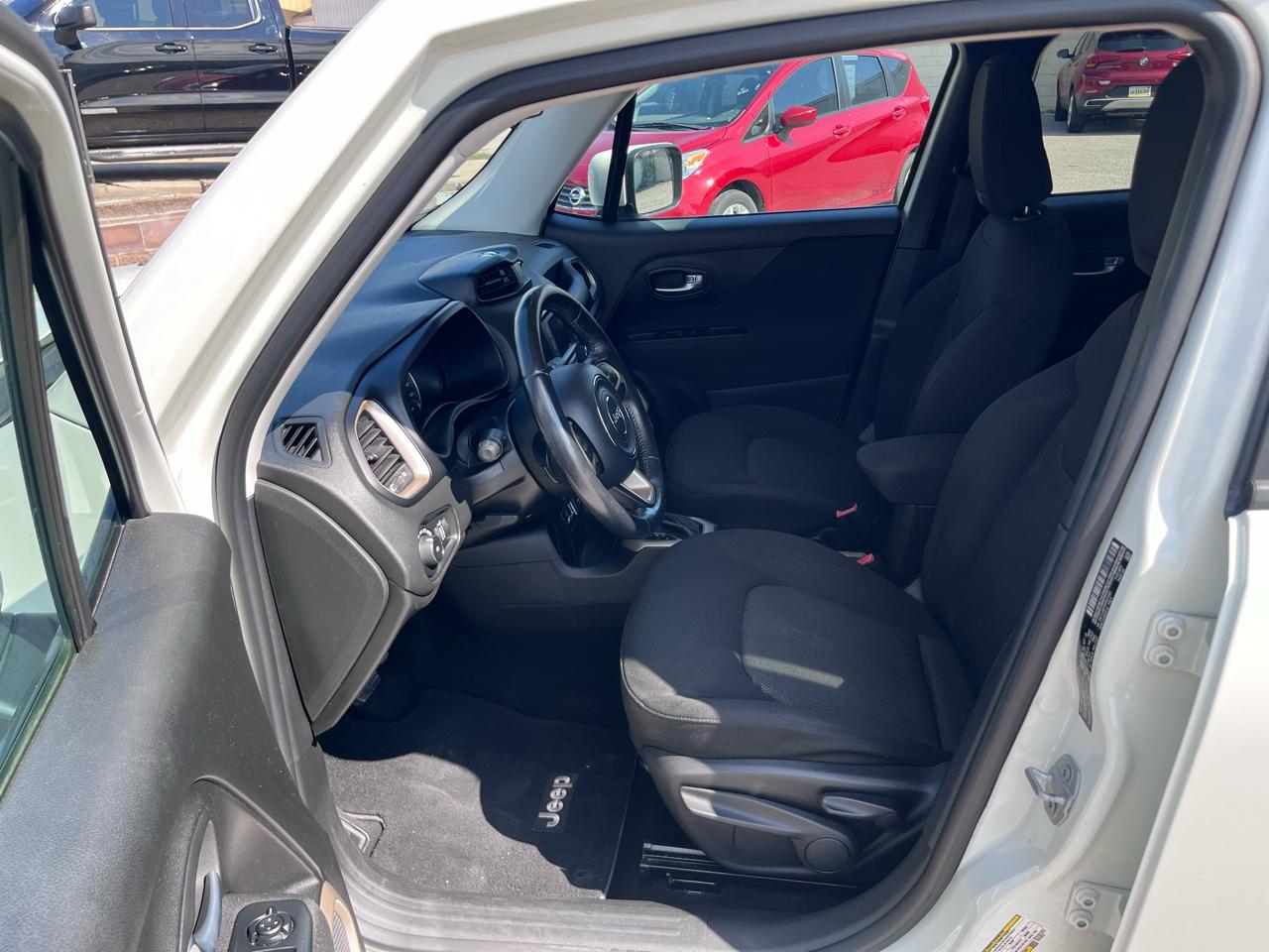 Jeep Renegade Latitude FWD 2015