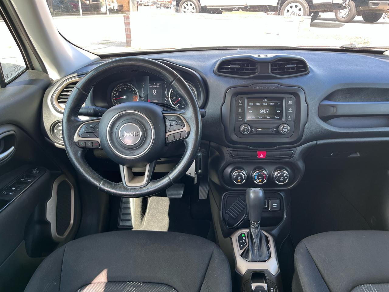 Jeep Renegade Latitude FWD 2015
