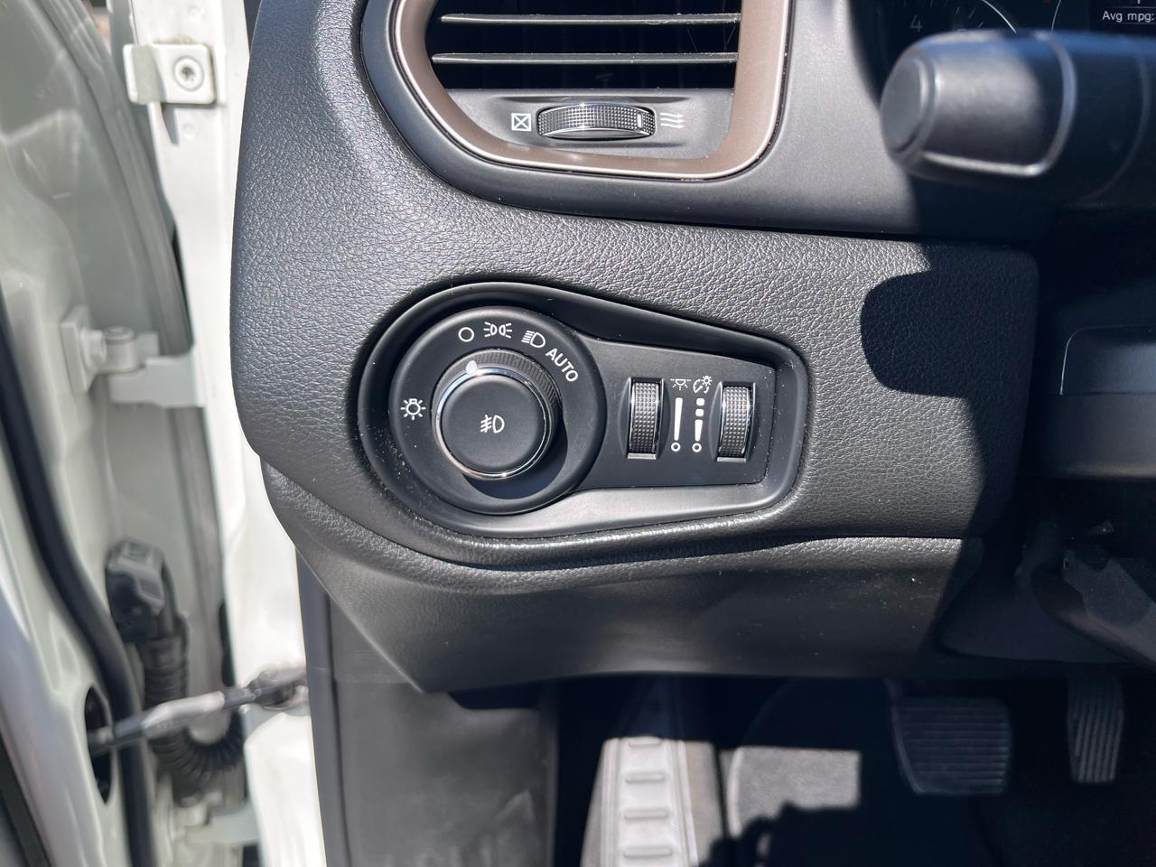 Jeep Renegade Latitude FWD 2015