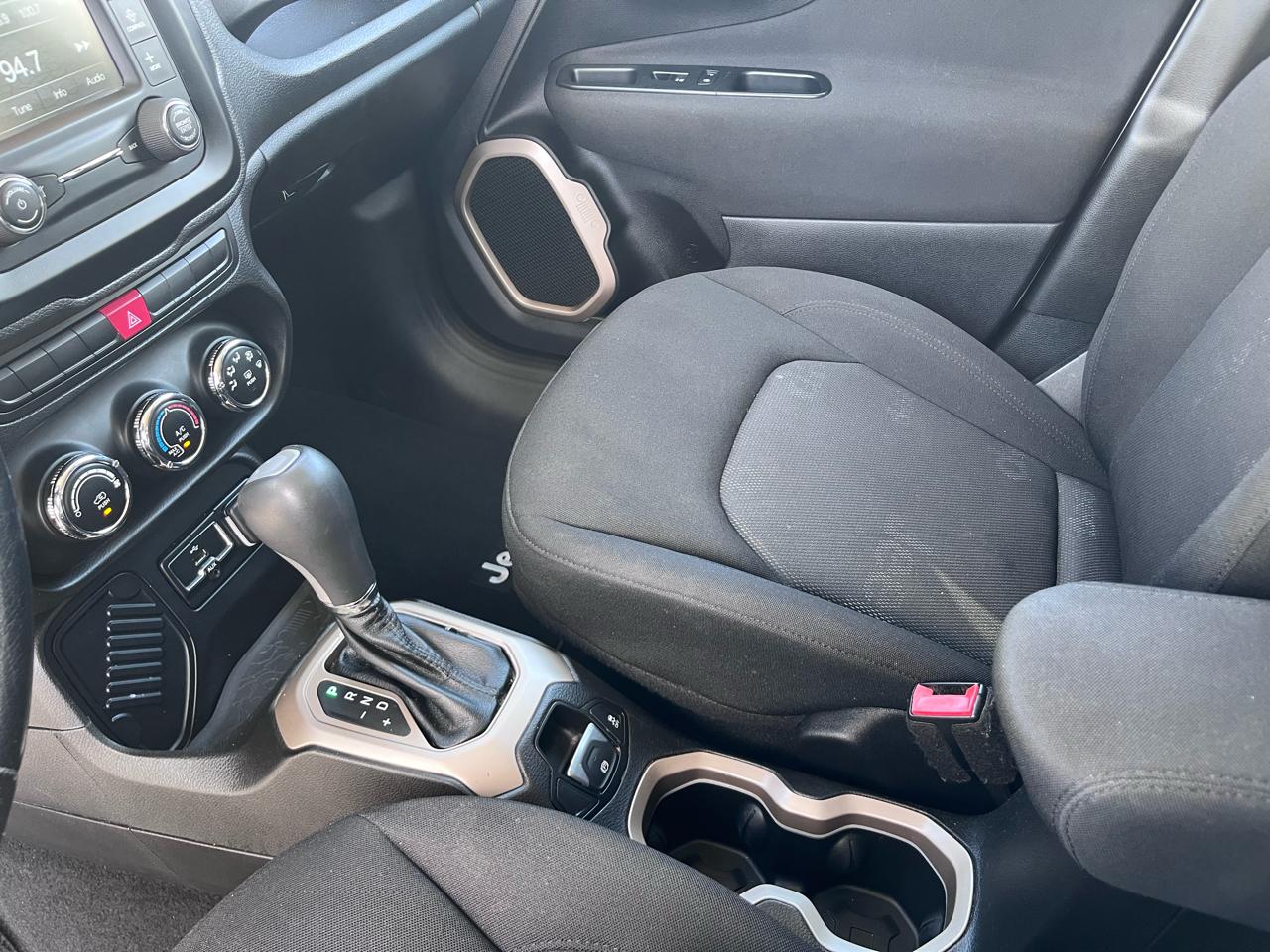 Jeep Renegade Latitude FWD 2015