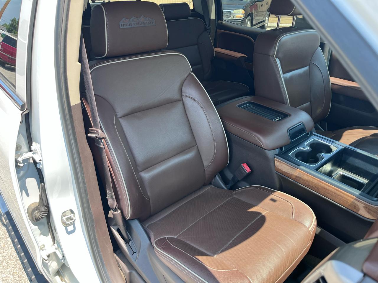Chevrolet Silverado 1500 High Country Crew Cab Long Box 4WD 2018