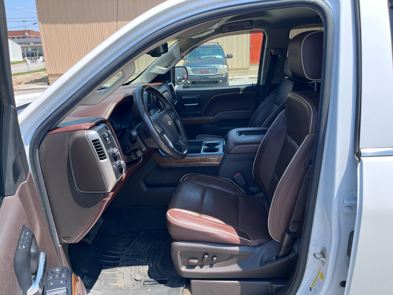 Chevrolet Silverado 1500 High Country Crew Cab Long Box 4WD 2018