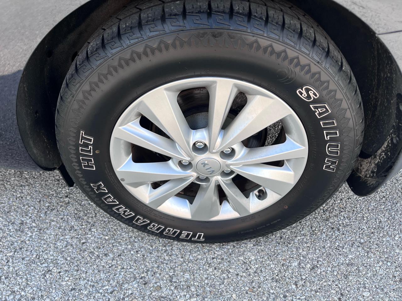 Kia Sedona LX 2016