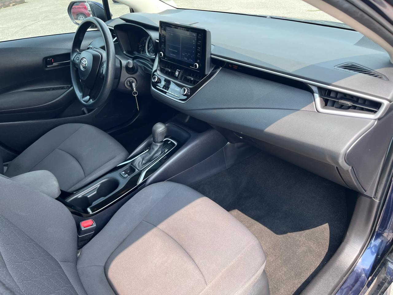 2022 Toyota Corolla LE - Photo 17