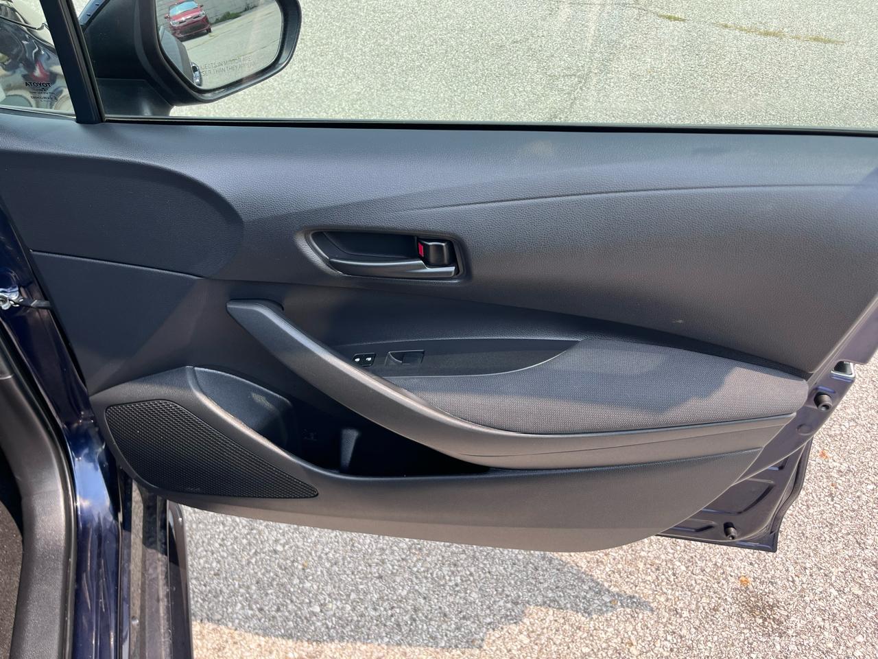 2022 Toyota Corolla LE - Photo 18