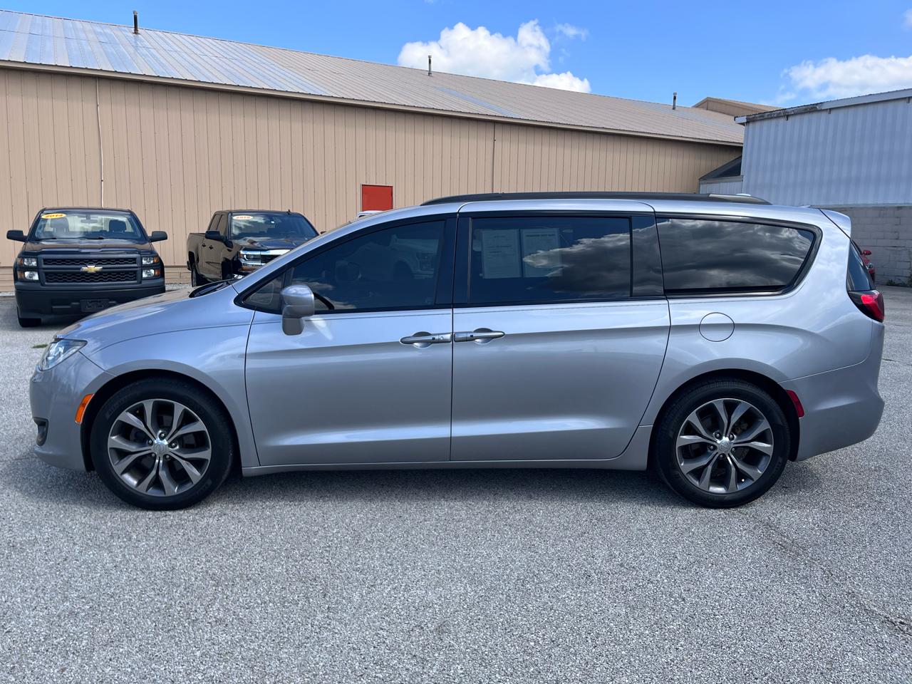 Chrysler Pacifica Touring-L Plus 2018