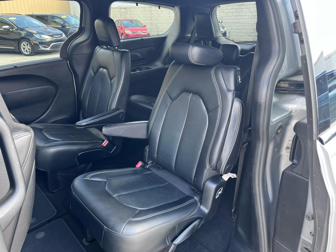Chrysler Pacifica Touring-L Plus 2018