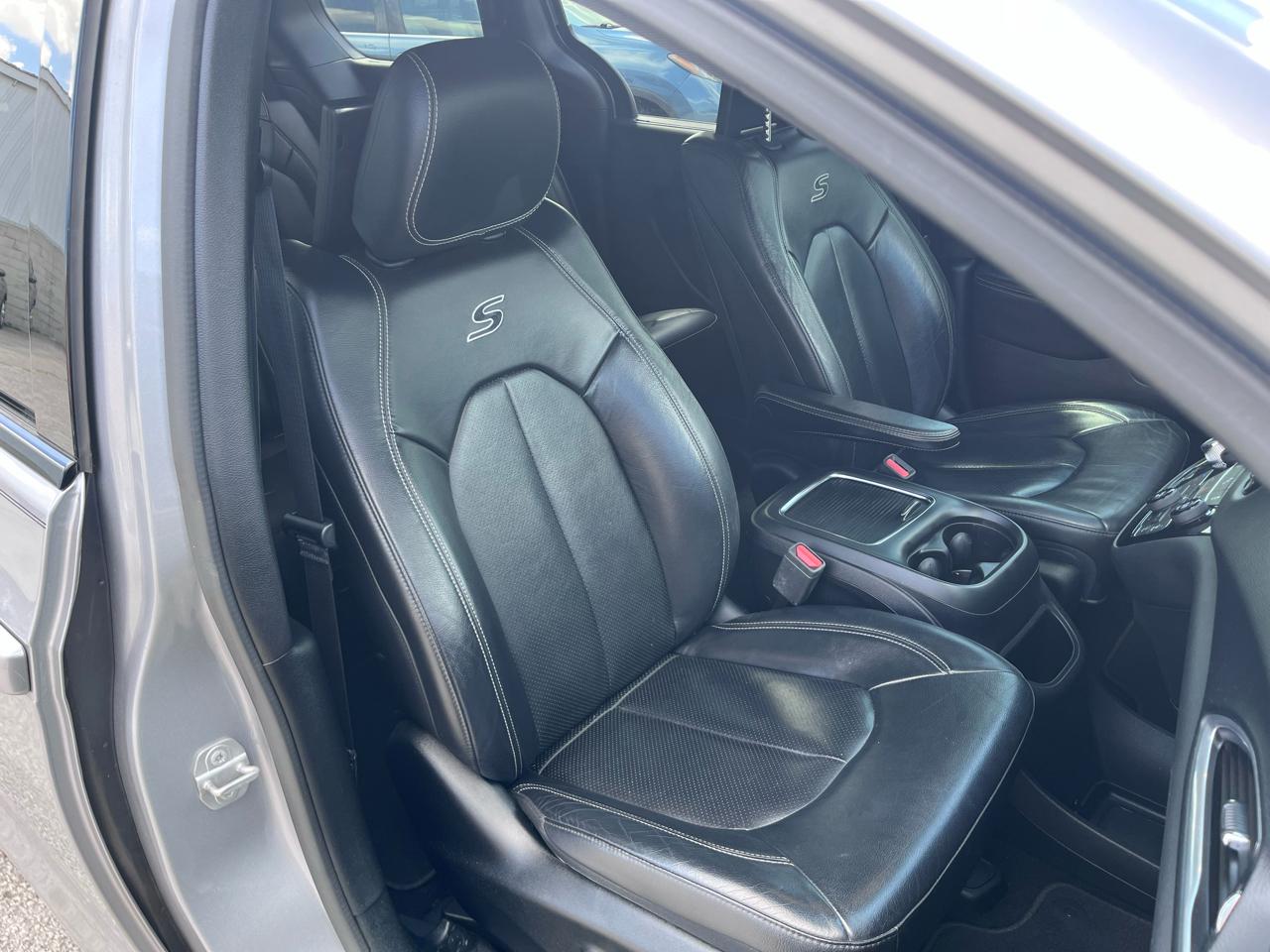Chrysler Pacifica Touring-L Plus 2018