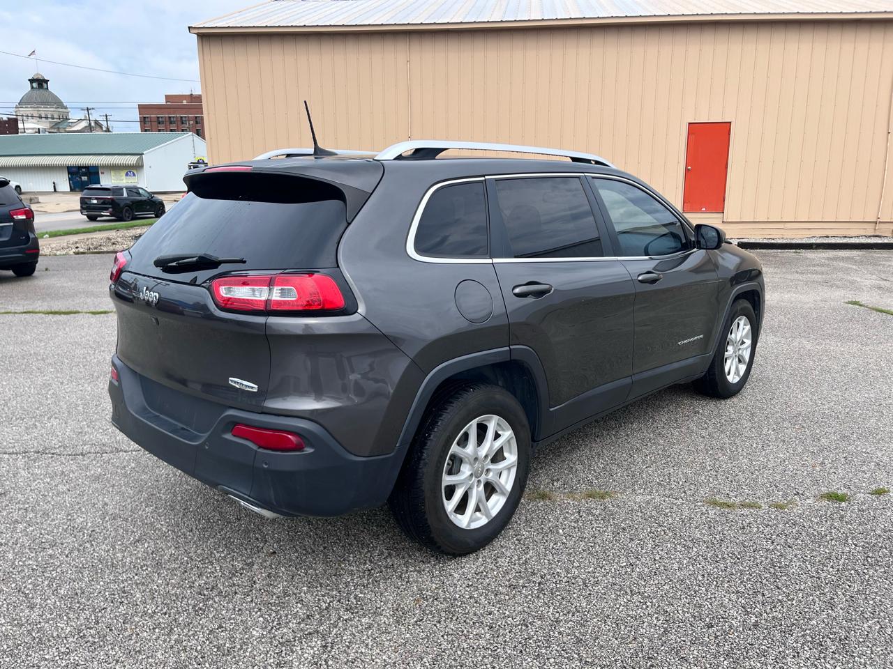 Jeep Cherokee Latitude FWD 2017