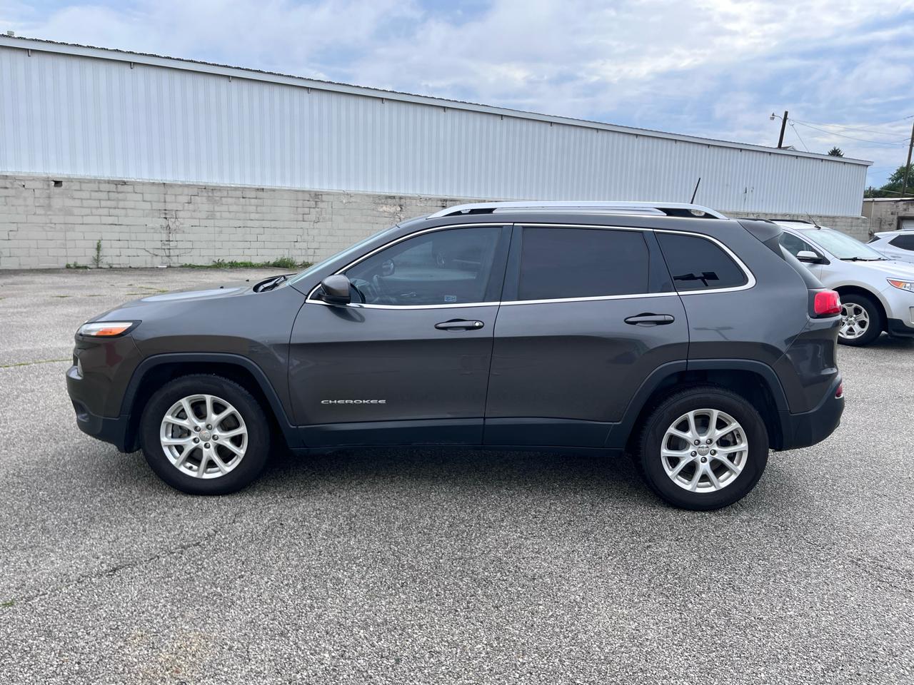 Jeep Cherokee Latitude FWD 2017