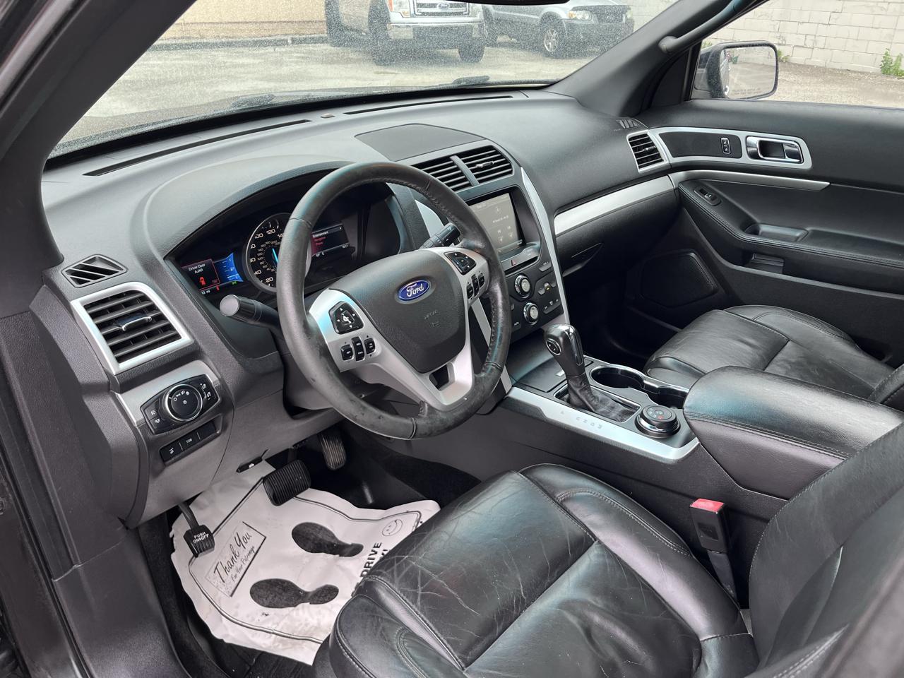 Ford Explorer XLT 4WD 2015