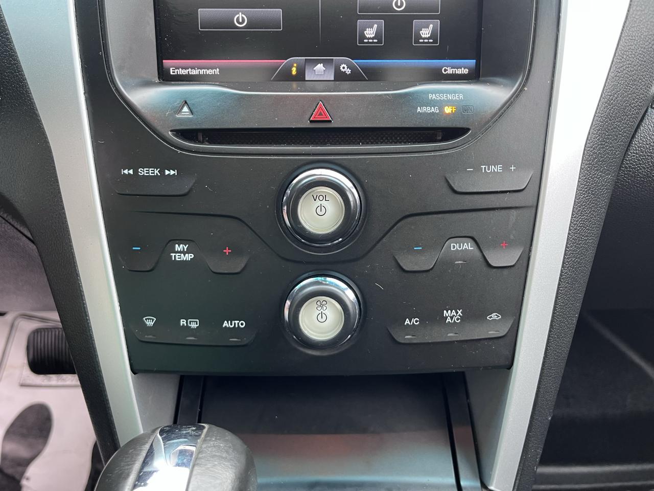 Ford Explorer XLT 4WD 2015
