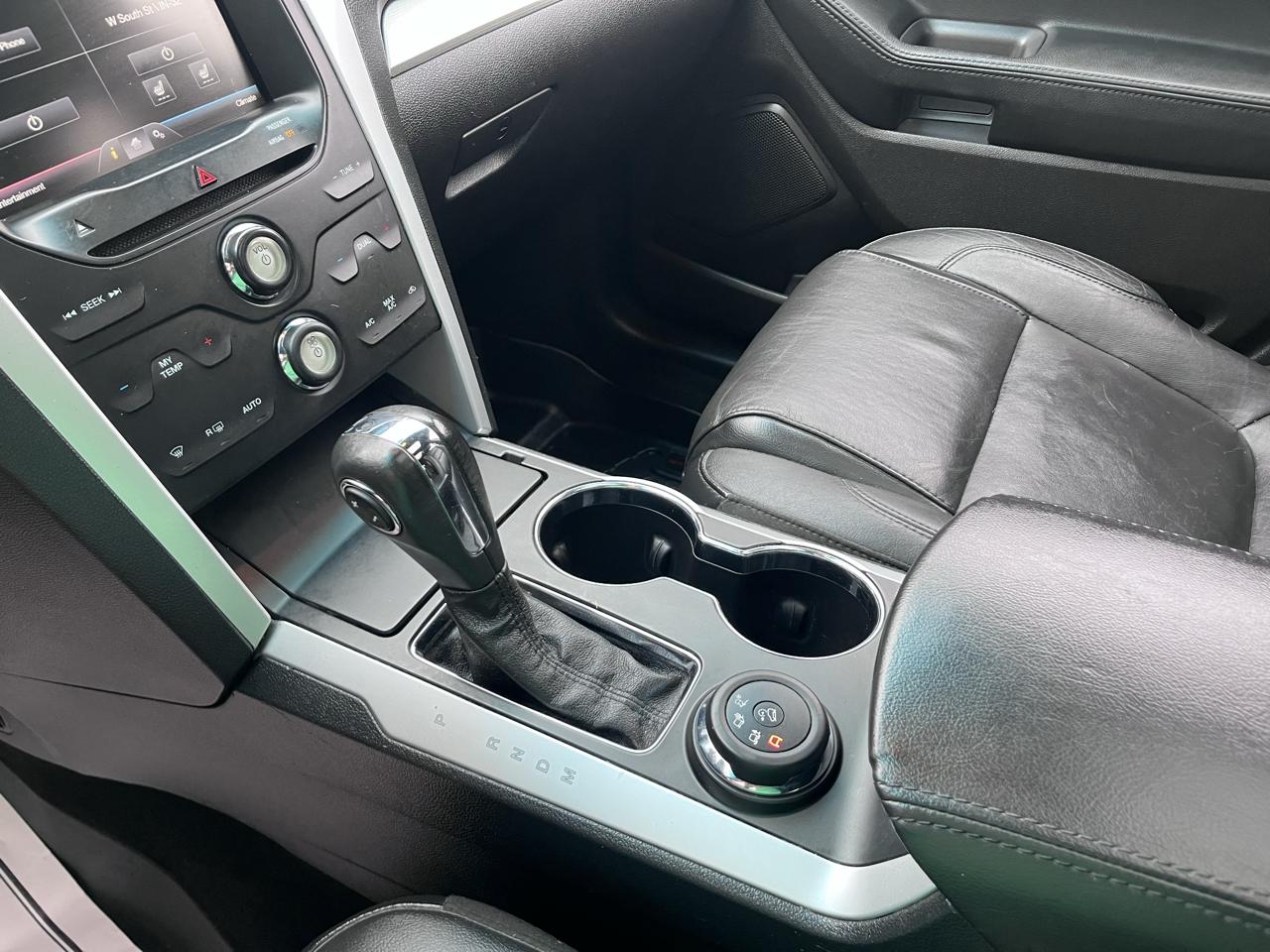 Ford Explorer XLT 4WD 2015