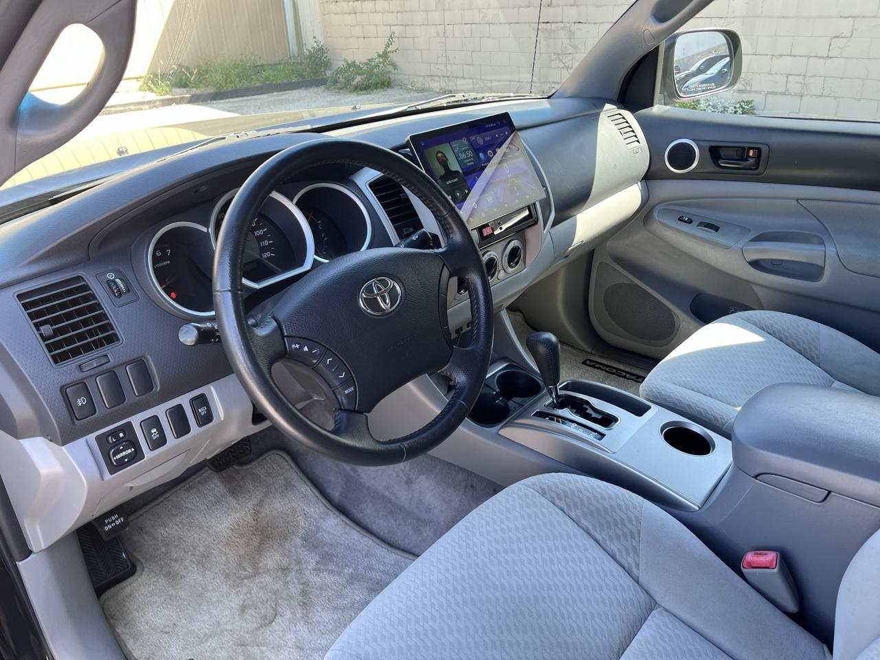 Toyota Tacoma Double Cab V6 4WD 2011