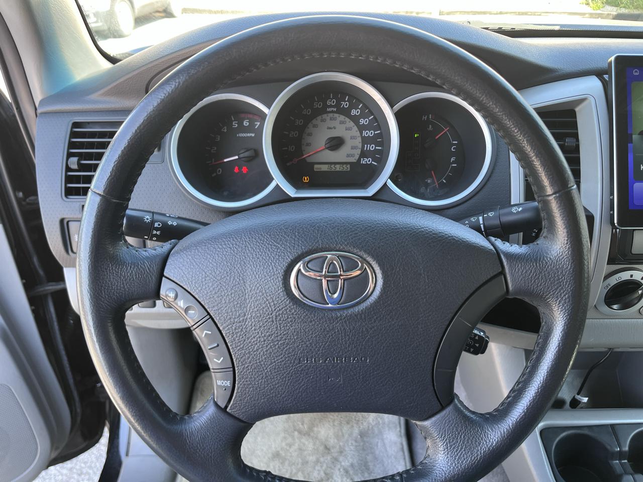 Toyota Tacoma Double Cab V6 4WD 2011