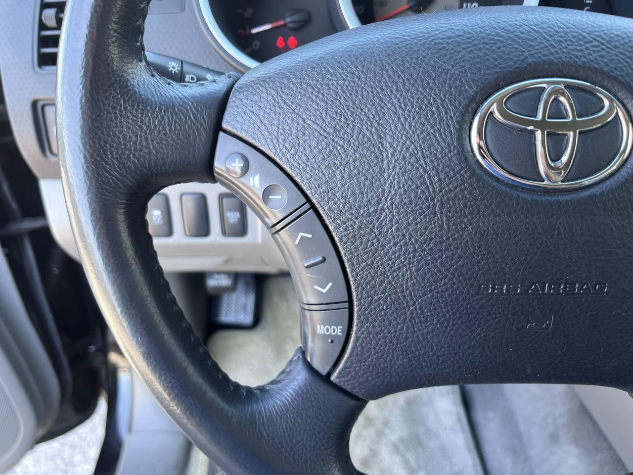Toyota Tacoma Double Cab V6 4WD 2011
